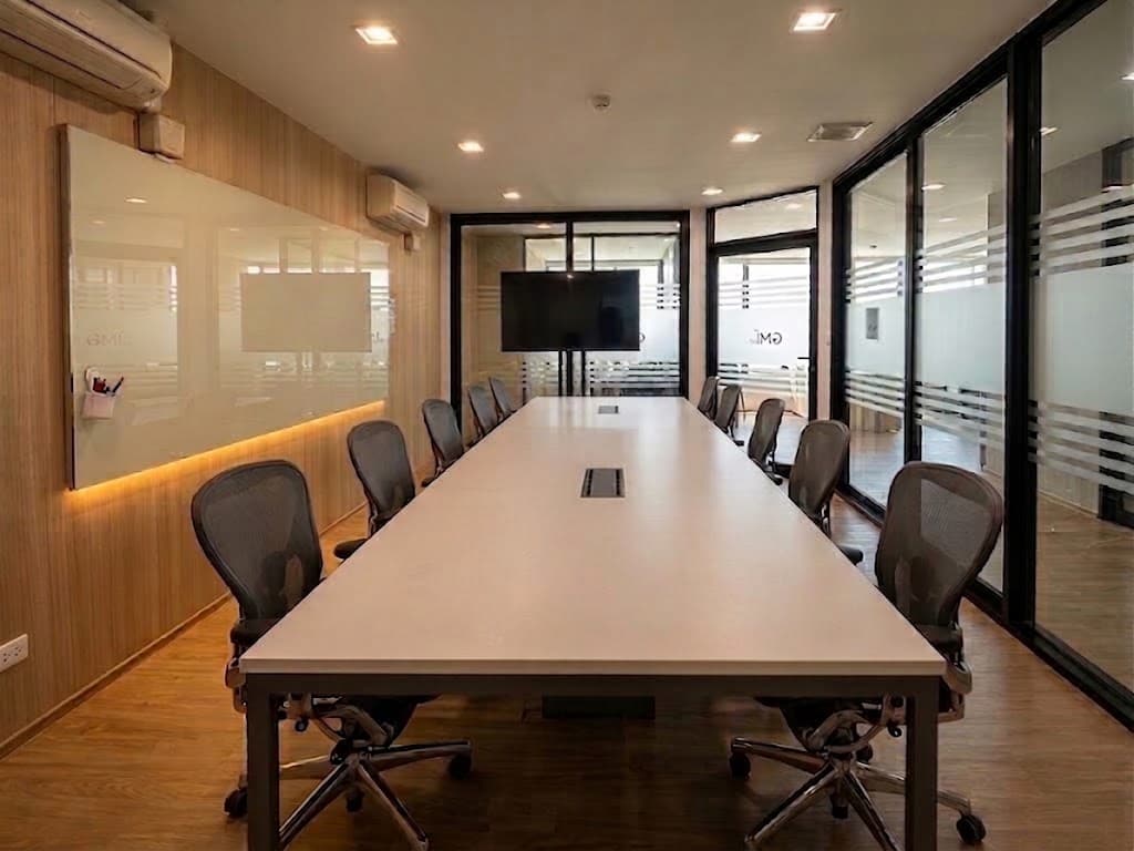 ห้องประชุม 302